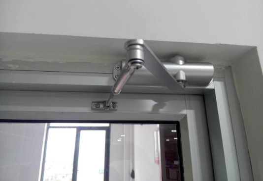 閉門器安裝方法圖解、分類、使用要求及功用【綜述】 閉門器安裝方法圖解、分類、使用要求及功用【綜述】